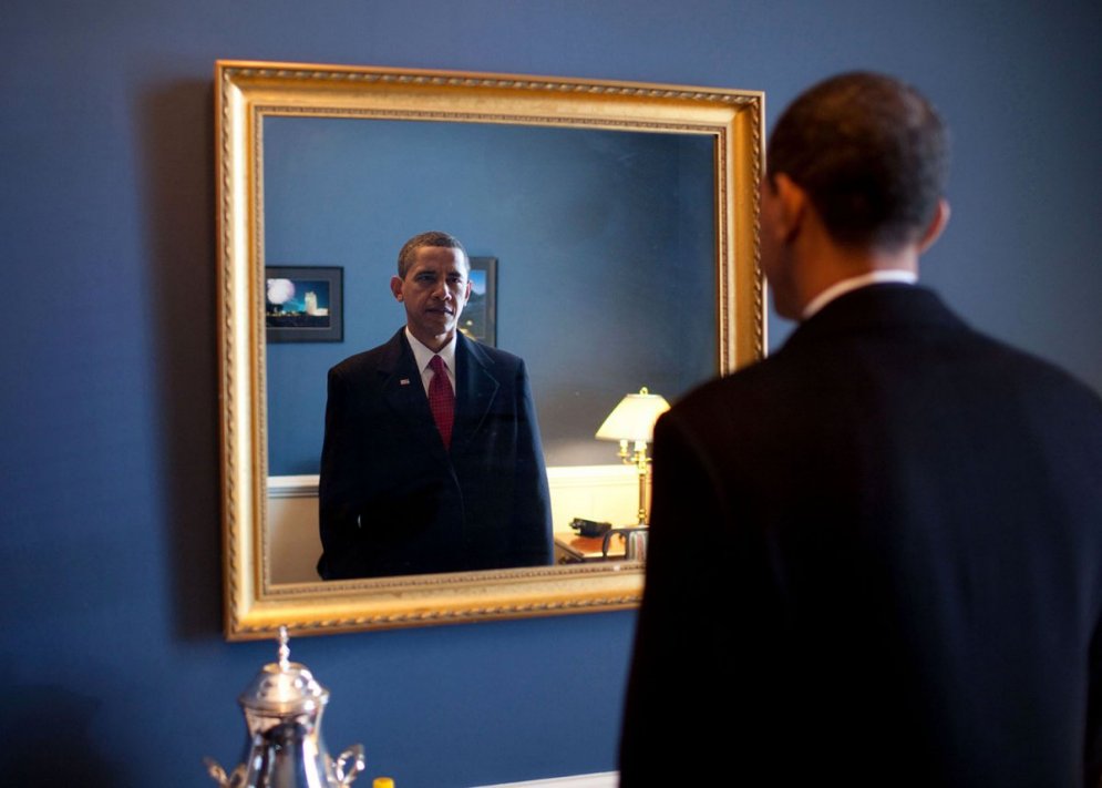 Пост сдал. 44 исторических фото теперь уже бывшего президента США (и первой леди!)