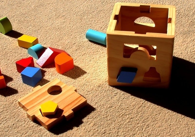 Kāpēc bērna attīstībā labāk izmantot tieši koka rotaļlietas?