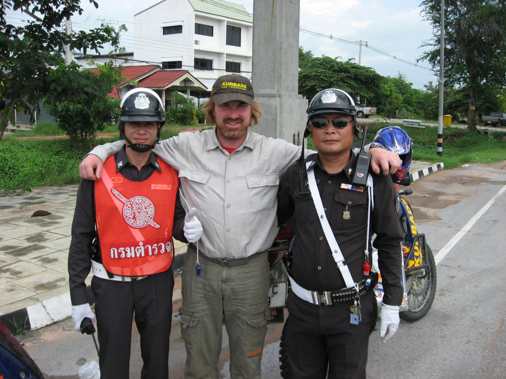 Latviešu motociklisti no Ķīnas uz Taizemi un Laosu - 'Ceļā uz brīvību' (5. daļa)