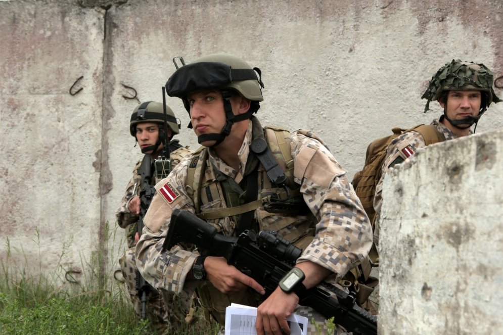 Гаджеты НАТО на службе латвийской армии