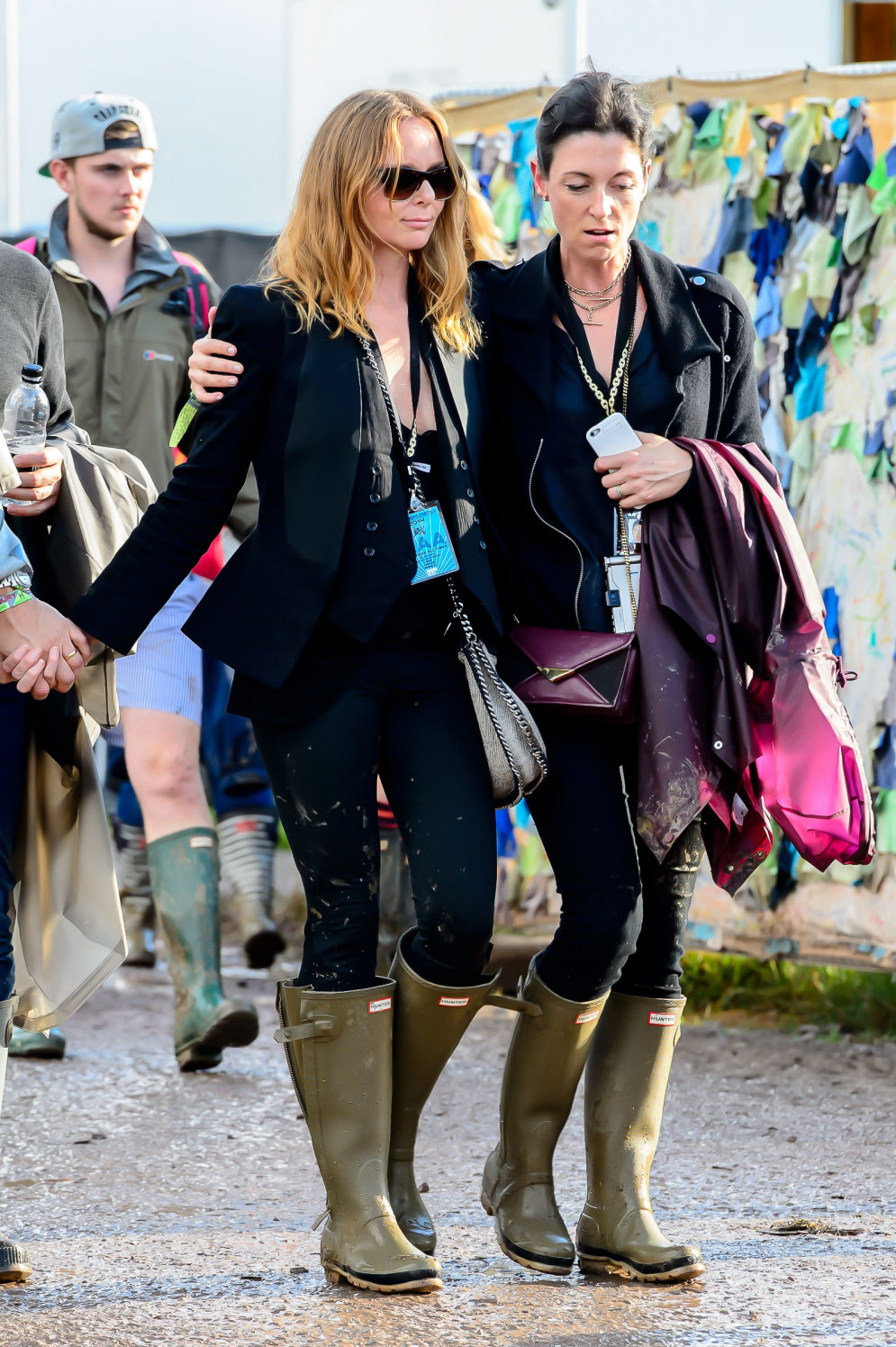 Резиновая мода: какие сапоги носили на самом хипстерском фестивале этого года
