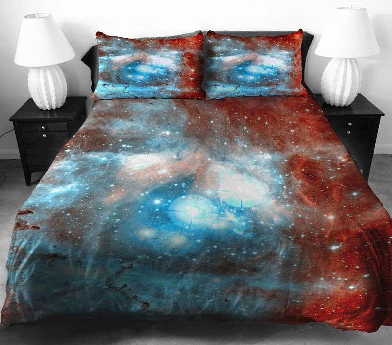 "Сегодня спим в космосе": 9 необычных комплектов постельного белья