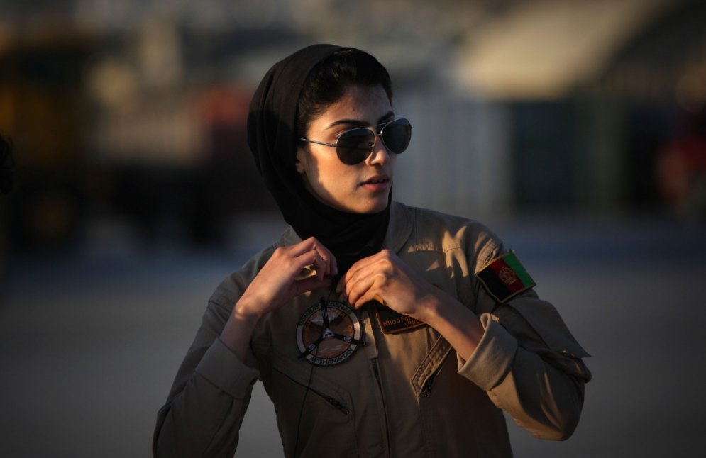 Kā dzīvo Afganistānas armijas vienīgā sieviete pilote