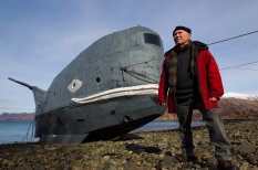 73-летний пенсионер 20 лет строил 62-тонного &quot;кита&quot; и переплывет на нем Атлантику