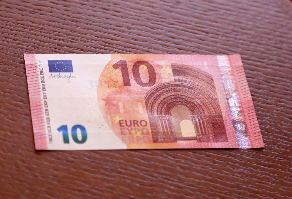 Все, что ты хотел знать про новую купюру достоинством в 10 евро