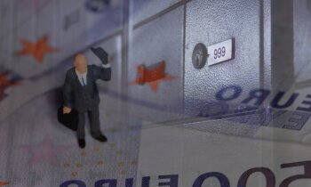 Riskanto klientu izmēšana no Latvijas nerezidentu bankām: kas paveikts