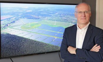 Vispirms Latvijā vajadzētu 'nokopt zemi' – intervija ar saules un vēja parku attīstītāju