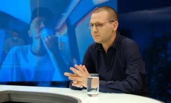 Piķis, vecenes, narkotikas? - 'Spried ar Delfi' par repu un 'Austras balvu'