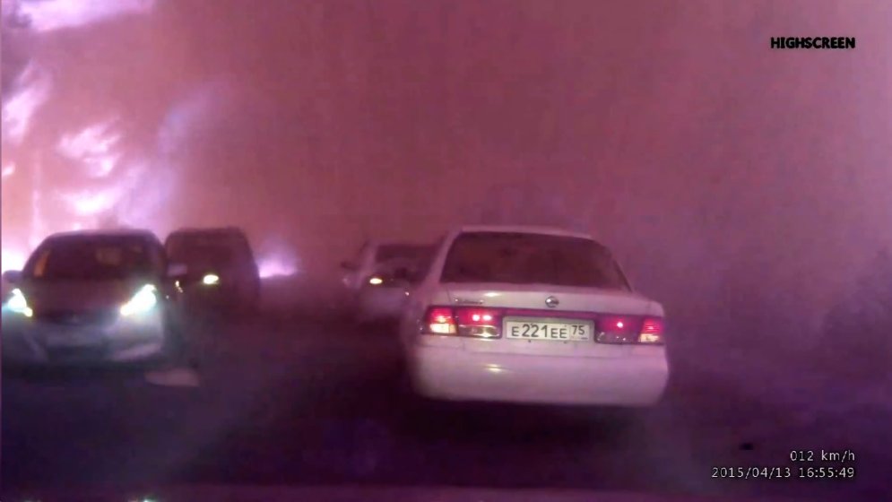 "Теперь я знаю, как выглядит ад": ВИДЕО лесного пожара в Сибири из салона автомобиля