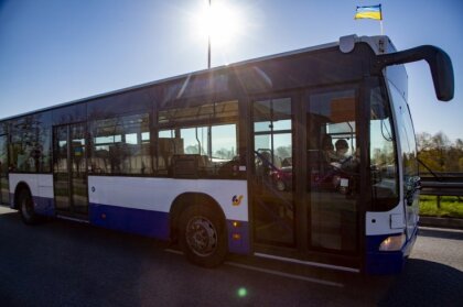 В Риге 29 мая общественный транспорт будет курсировать по расписанию рабочего дня