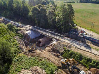 Foto: Būvdarbi uz Vidzemes šosejas no Melturiem līdz Rīdzenei