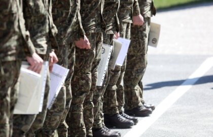 В первом призыве Службы государственной обороны нет ни одной женщины