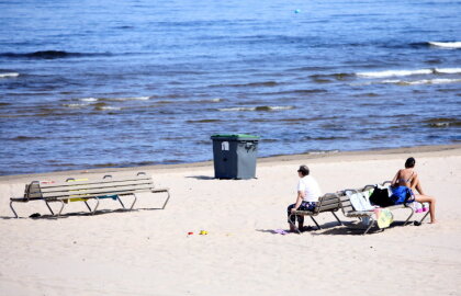 Окурки, пластик и упаковки: пляжи Юрмалы — по-прежнему самые грязные