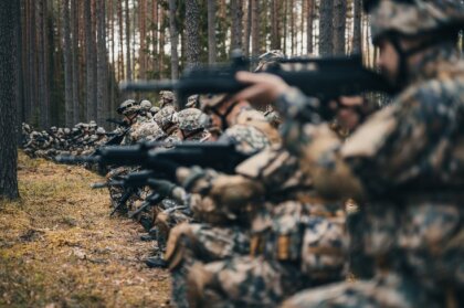 Военные корабли, боевые вертолеты и солдаты "в поле". Как будут проходить учения Namejs?