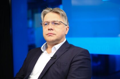 Juris Jansons: Kas politikā svarīgāks: meita vai kleita?