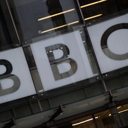 BBC uz laiku pārtrauc darbu Krievijā