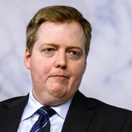 Премьер Исландии отказался уходить в отставку из-за офшорного скандала