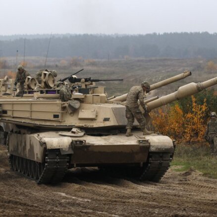 Американцев предостерегли от размещения танков в Восточной Европе