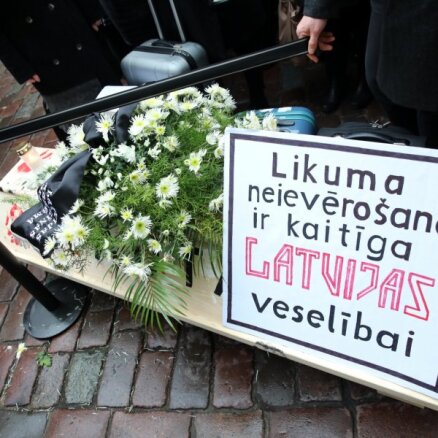 Павлютс: против конкретного плана увеличения финансирования в модели зарплат медиков возражал Минфин