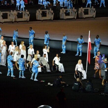 ФОТО: Латвийская делегация на параде открытия Паралимпиады в Рио