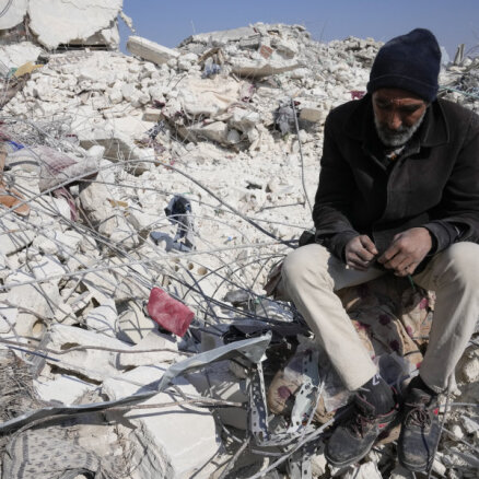 "Ни палаток, ни помощи": почему сирийцы считают, что после землетрясения их бросили на произвол судьбы