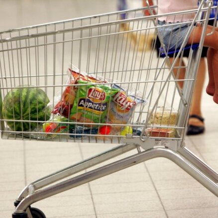 Jūlijā gada inflācija noplok līdz 1,7%; mēneša laikā cenas sarūk par 0,5%