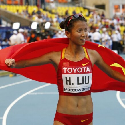 Ķīniete Huna labo pasaules rekordu 20 kilometru soļošanā sievietēm