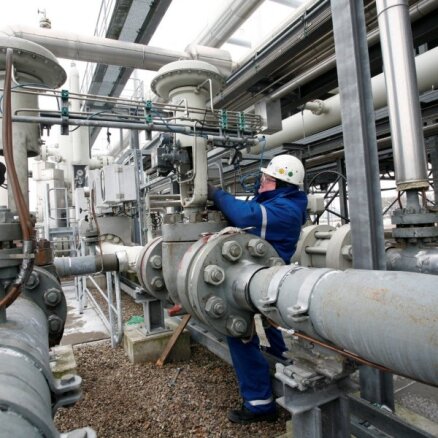 Vācija sāk piepildīt Rietumeiropas lielāko gāzes krātuvi