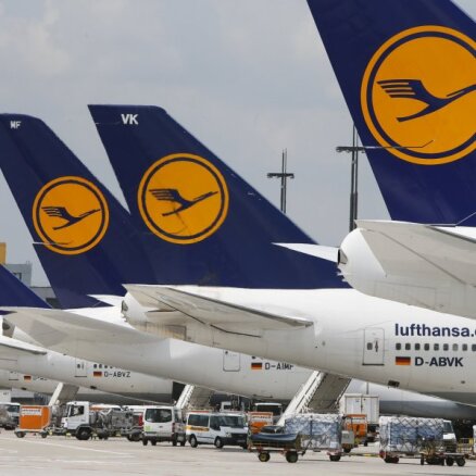 Lufthansa предупреждает о массовой отмене рейсов по Европе из-за забастовки бортпроводников