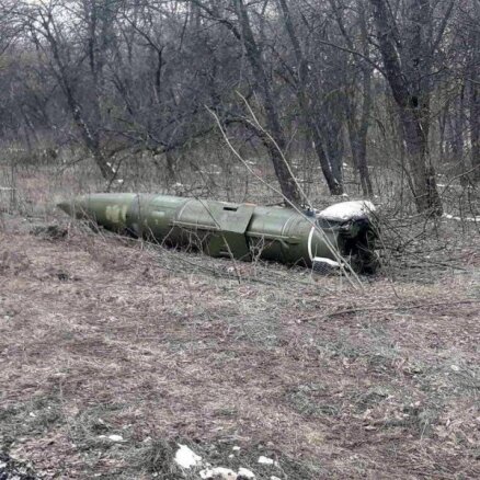 Avoti: No sestdien izšautajām 70 Krievijas raķetēm Ukrainu sasniegušas astoņas