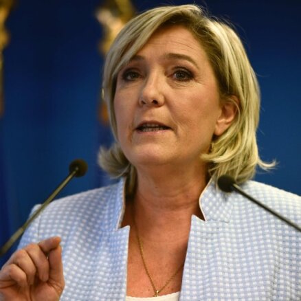 Ле Пен: дети нелегалов не должны учиться во Франции бесплатно