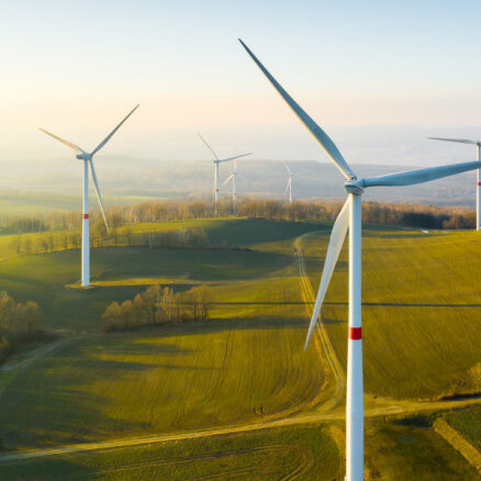 Tautsaimniecības komisija konceptuāli atbalsta atvieglotu kārtību vēja elektrostaciju būvniecībai