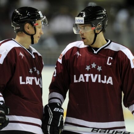 Latvijas hokeja izlases kapteinis PČ būs Sprukts, mērķis – vieta astotniekā