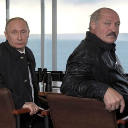 Лукашенко предложил НАТО посмотреть за военными учениями Беларуси и России