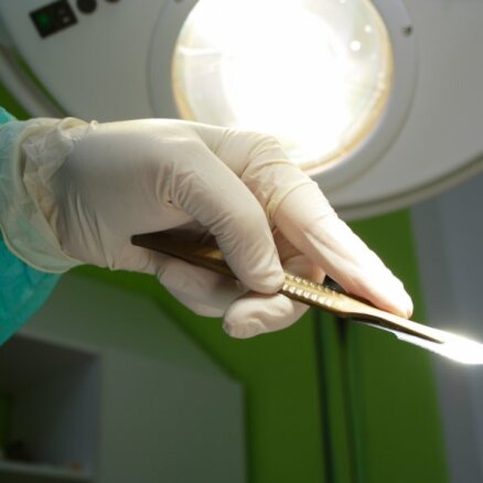 Stradiņa slimnīcā pirmo reizi veikta unikāla aortas operācija