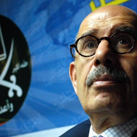 Президент Египта принял отставку аль-Барадеи