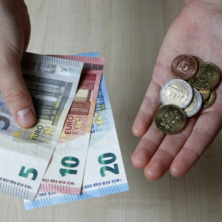 'Eurostat': Latvijā minimālā alga ir ceturtā zemākā ES