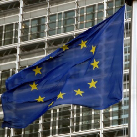 Комитет ЕП одобрил доклад о готовности Латвии присоединиться к еврозоне