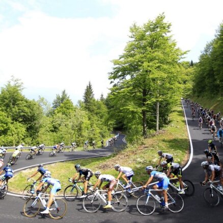 Isagirre uzvar 'Giro d'Italia' 16.posmā; Smukulim 104.vieta