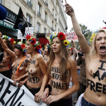 Активистка FEMEN обнажилась в прямом эфире "Аль-Джазиры"