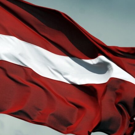 Pēteris Apinis: 16.martā atmiņas par sarkanbaltsarkano karogu