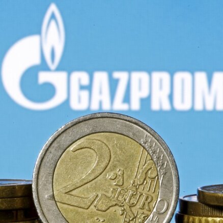 Газета: "Газпром" рискует остаться с недостроенной трубой в Черном море