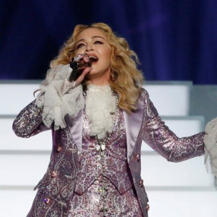 Noklausies! Popmūzikas karaliene Madonna publicē jaunu dziesmu un video