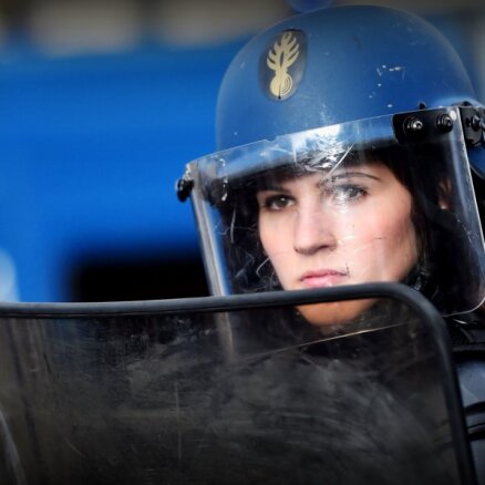 ФОТО. Во Франции и Бельгии задержаны около 300 человек за беспорядки после полуфинала ЧМ