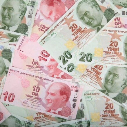Курс турецкой лиры упал после снижения ключевой ставки