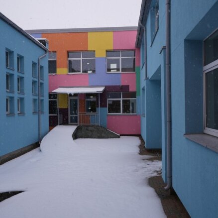 Rīgā par 3,57 milj. eiro uzbūvēti divi jauni bērnudārzi