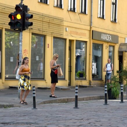 Rīgā ietvju remontam šogad atvēlēti aptuveni 1,5 miljoni eiro
