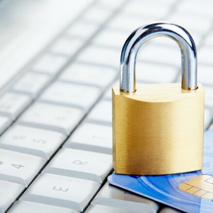 Sarkanie karogi bīstamībai iepirkties interneta vietnē un izdevīgu pirkumu atrašana