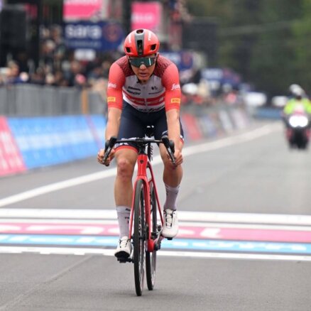 Skujiņš par teicamo rezultātu 'Giro d'Italia' posmā: izdarīju visu, kas bija manos spēkos