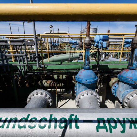 Еврокомиссия готова отложить ограничение импорта нефти по трубопроводу "Дружба"